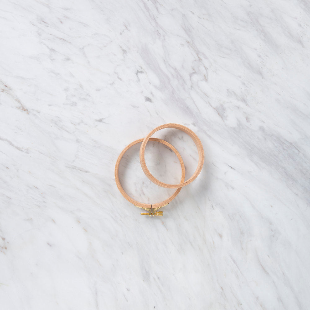Nurge 16 mm Beech Wood Adjustable Embroidery Hoop - No.1