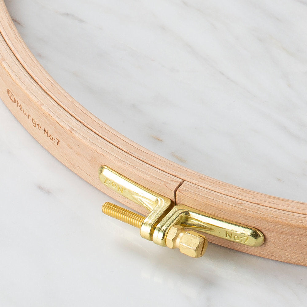 Nurge 16 mm Beech Wood Adjustable Embroidery Hoop - No.7