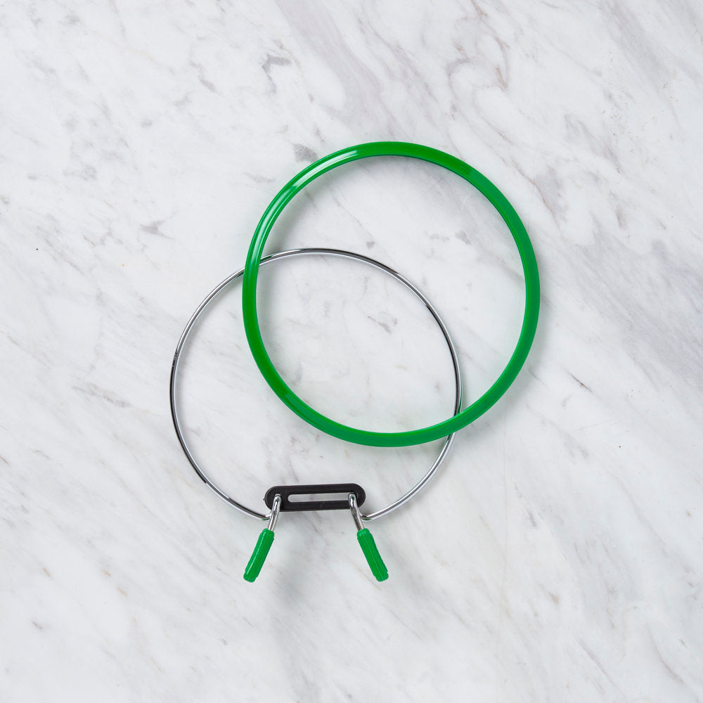 Nurge Metal Spring Tension Ring with Green Plastic Frame Embroidery Hoop, 126 mm