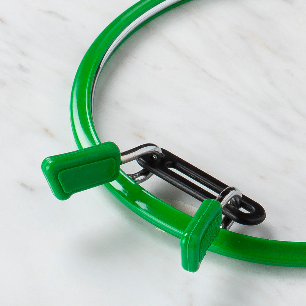 Nurge Metal Spring Tension Ring with Green Plastic Frame Embroidery Hoop, 126 mm