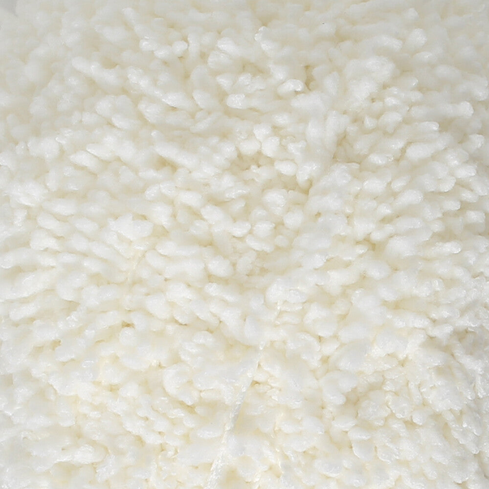 Loren Lamb Baby Yarn, Light Cream - R019