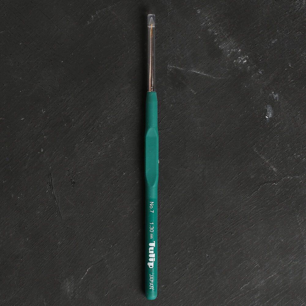 Tulip No:7 1.3 mm Crochet Hook with Soft Handle, 14 cm, Green - T-9GE