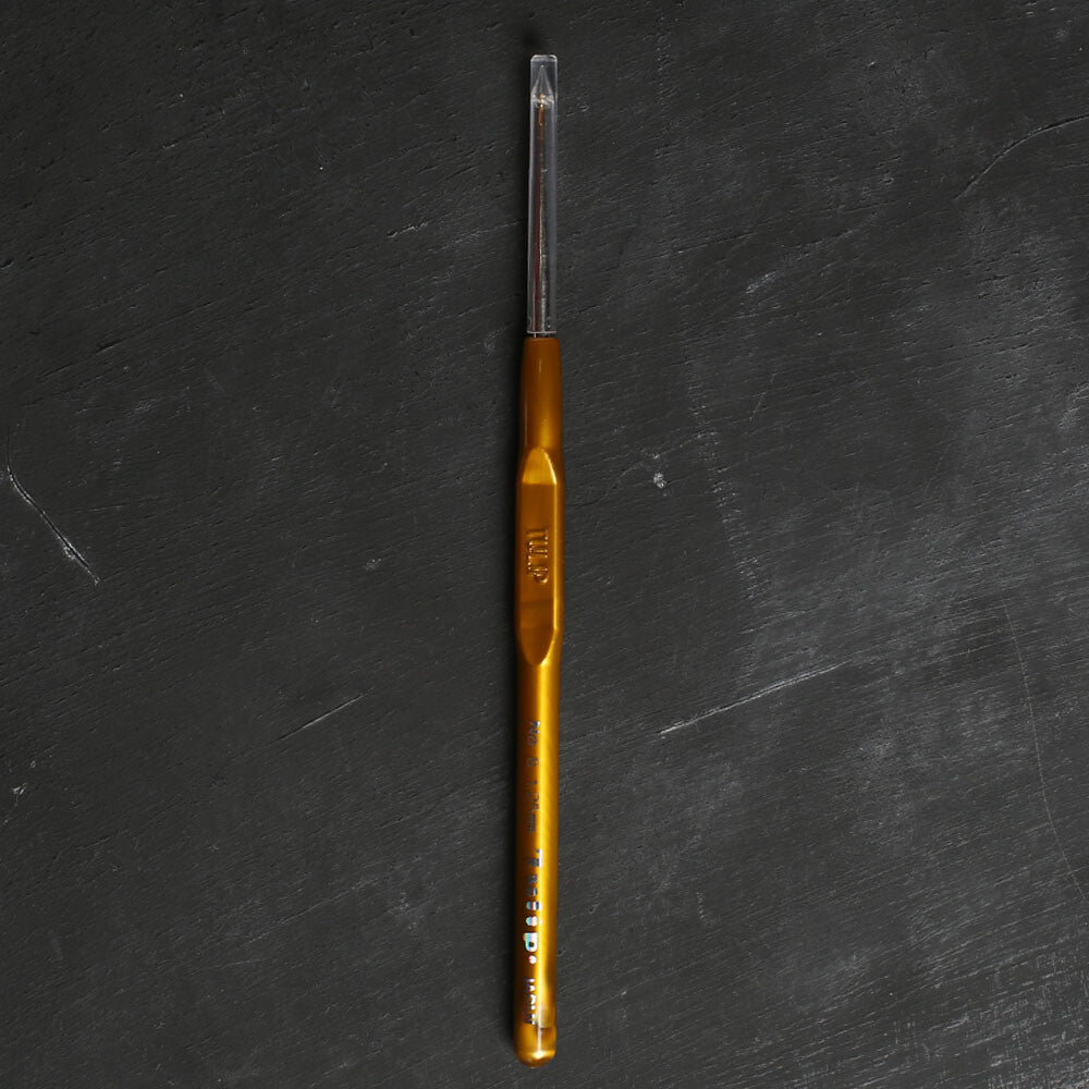 Tulip No.8 1.25 mm Crochet Hook with Plastic Handle, Yellow -  T-9G