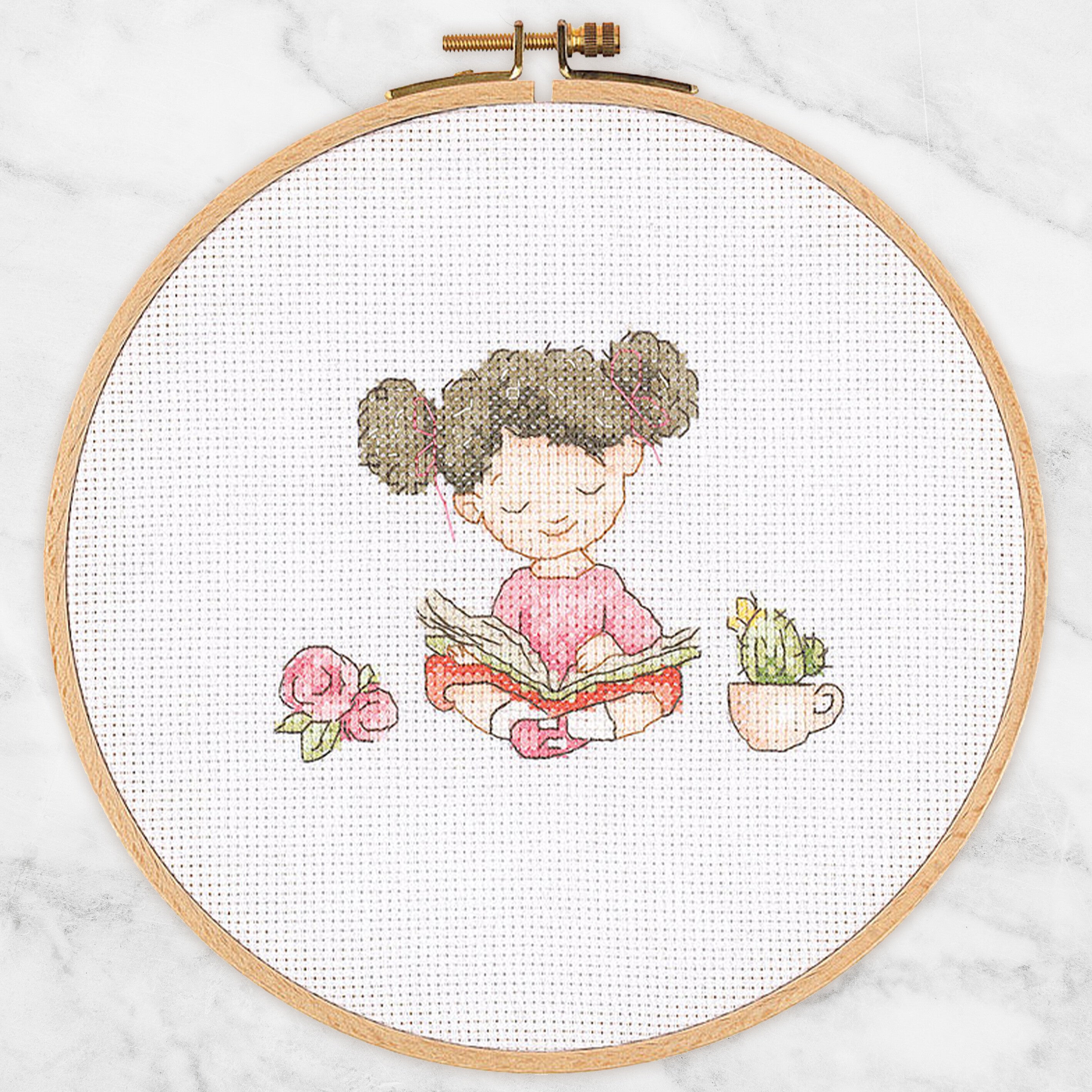 Tuva Cross Stitch Kit, Loves Reading- E2002