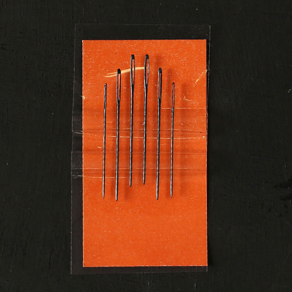 Pony Black Tapestry Needle Number 24/26 - 05898