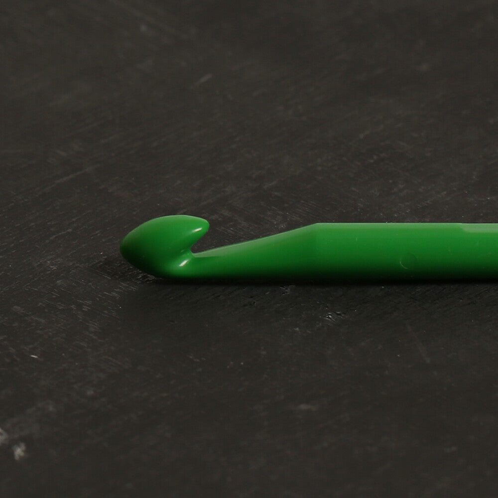 Pony Colour 7 mm 15 cm Plastic Crochet Hook, Green - 44365