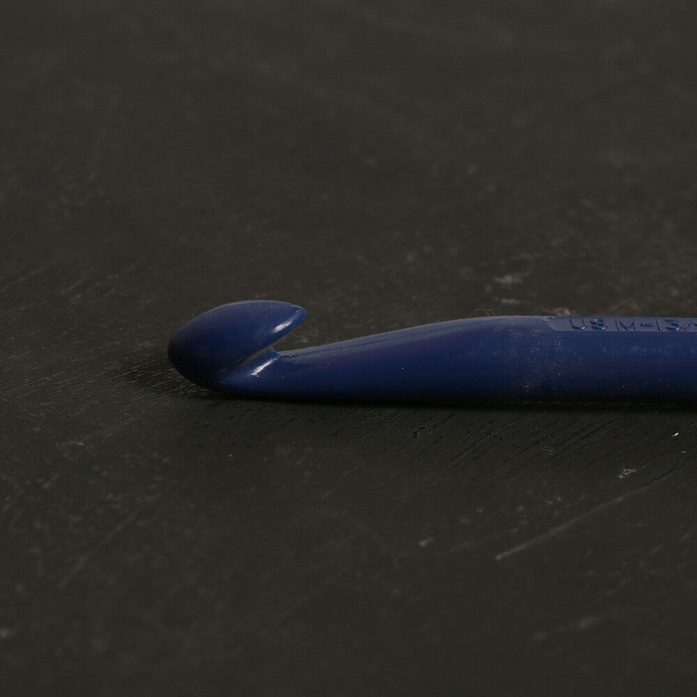 Pony Colour 9 mm 15 cm Plastic Crochet Hook, Reflex Blue - 44368