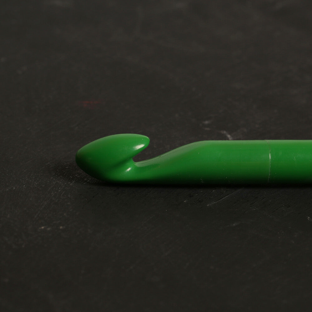 Pony Colour 15 mm 17 cm Plastic Crochet Hook, Green- 44371
