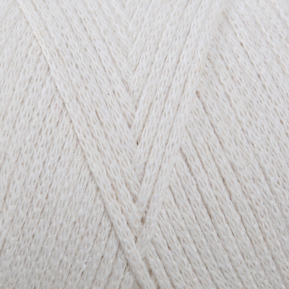 Loren Cotton Macrame Yarn, Light Cream - L085