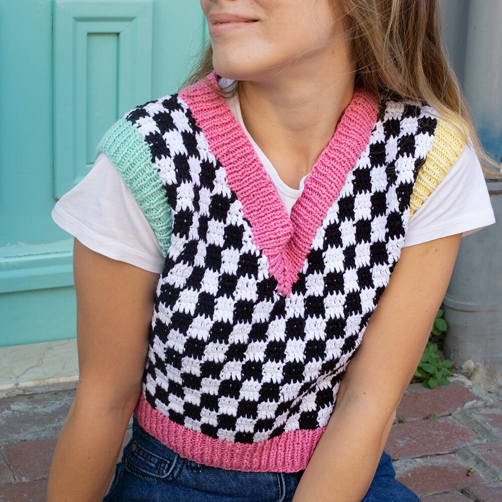 La Mia Fettucia 6 Skeins Yarn, Fuchsia - L058