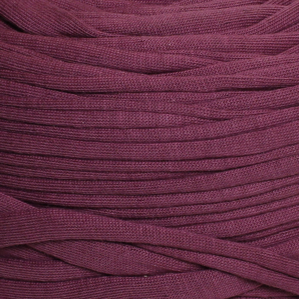 Loren T-Shirt Yarn, Cherry Red - 104