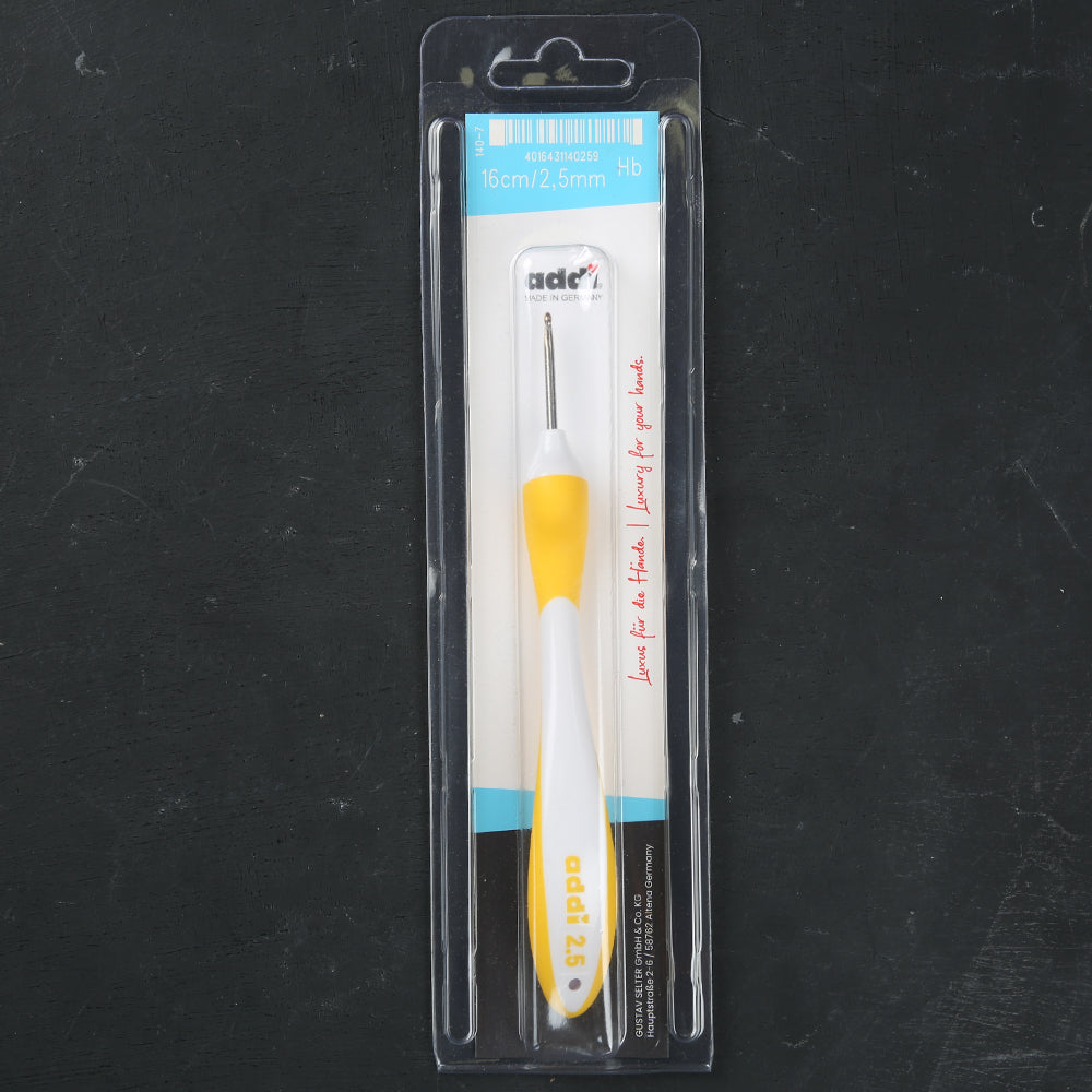 Addi Swing 2.5mm 16cm Ergonomic Crochet Hook, Yellow - 140-7