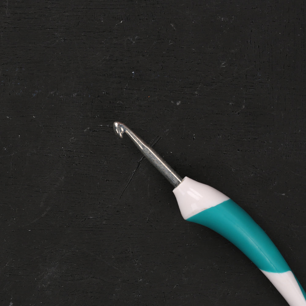 Addi Swing 3.75mm 16cm Crochet Hook with Ergonomic Handle - 140-7