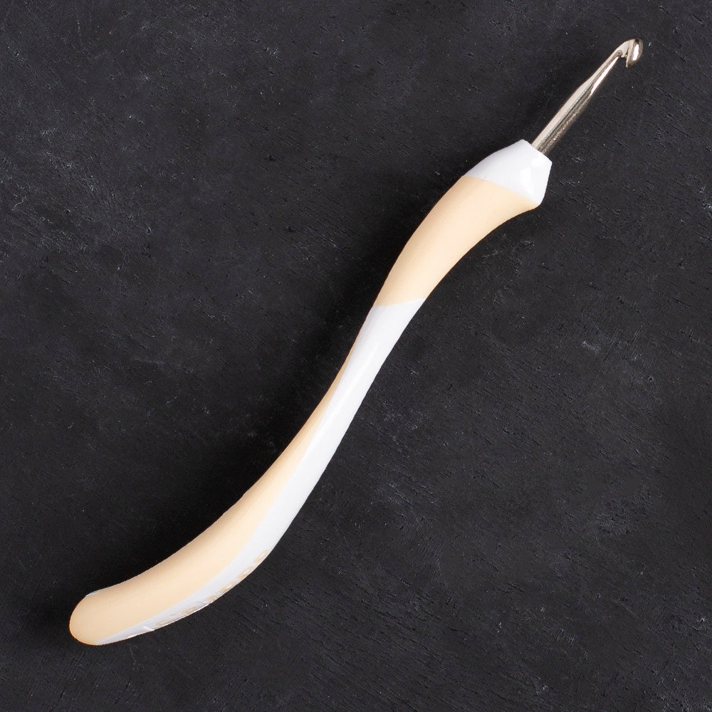 Addi Swing 4.5mm 16cm Ergonomic Crochet Hook, Beige - 140-7