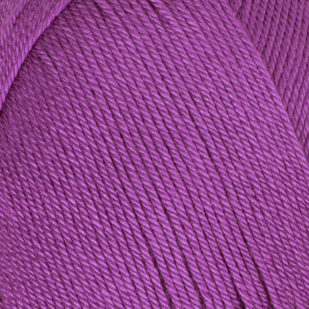 La Mia Cool Hand Knitting Yarn ,Plum L029