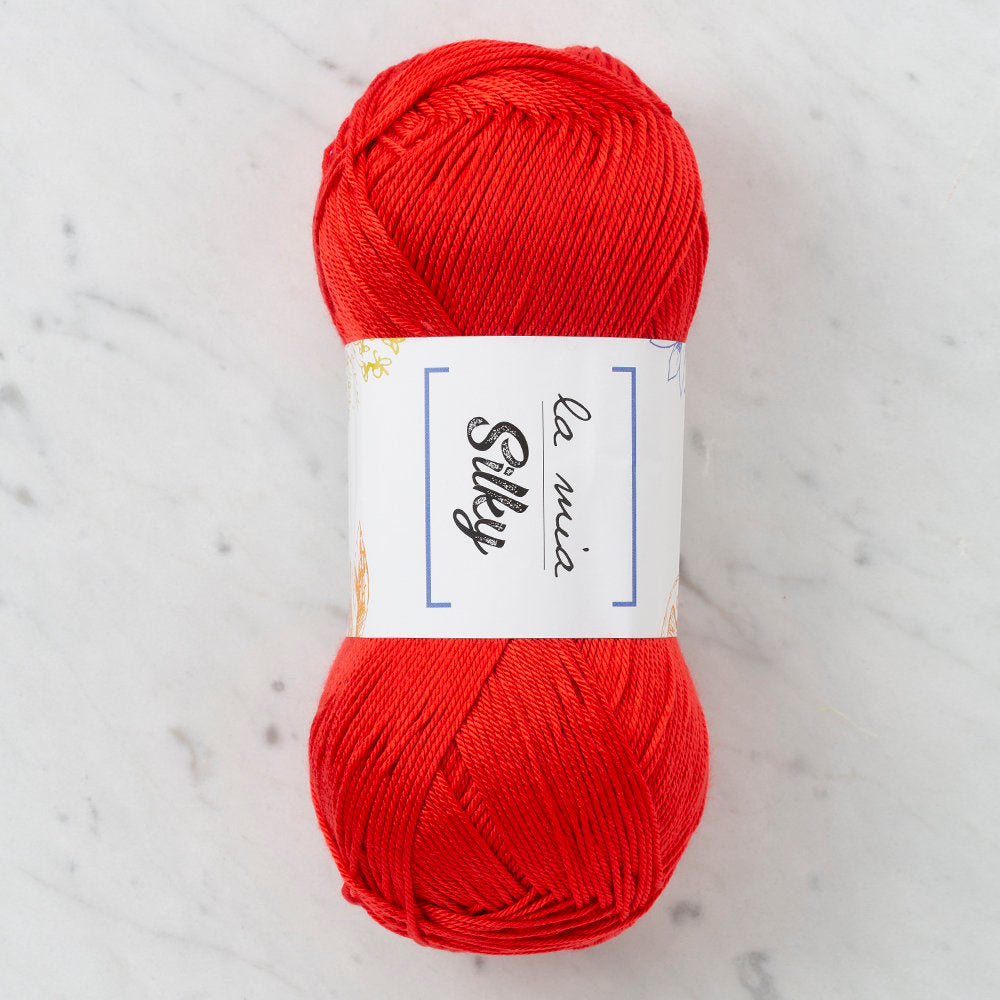 La Mia Silky Yarn, Red - L004