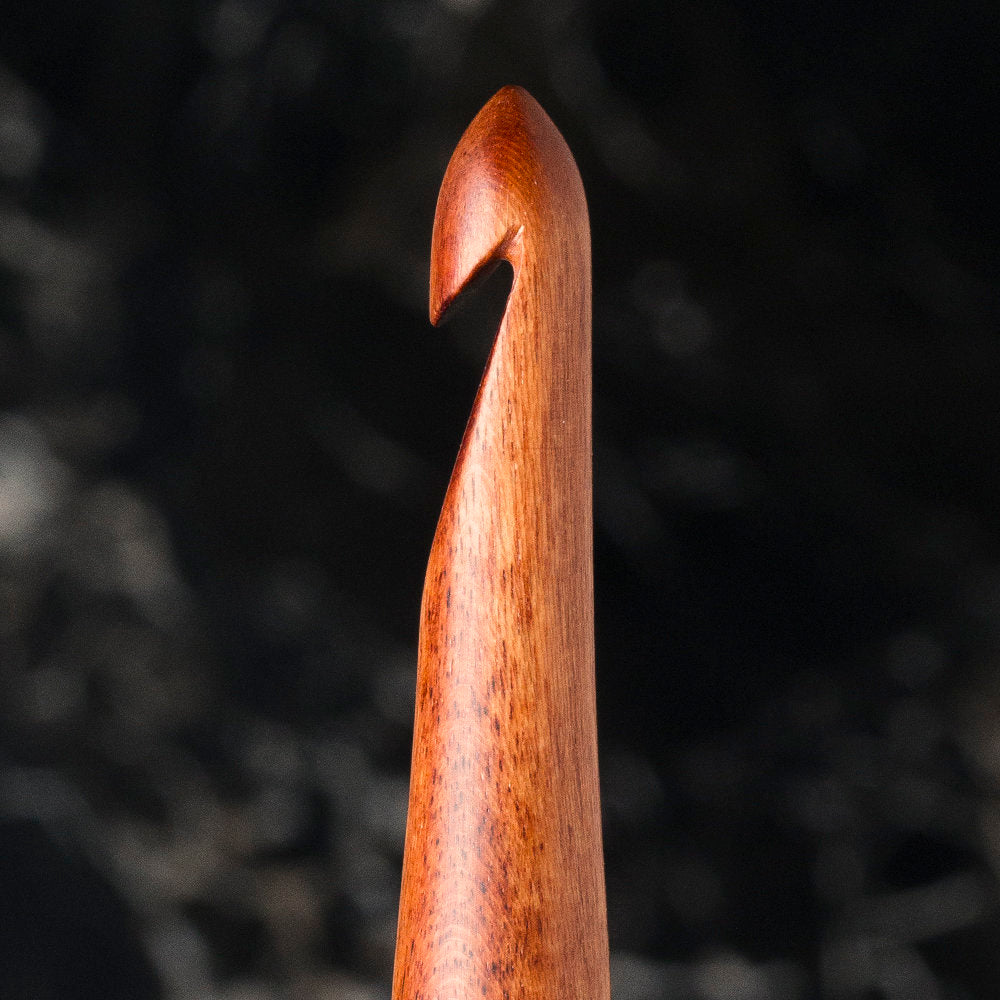 La Mia Rosewood 8 mm 15.5 cm Wooden Crochet Hook