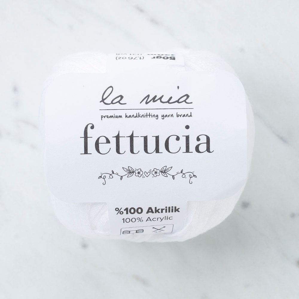 La Mia Fettucia 6 Skeins Yarn, White - L001