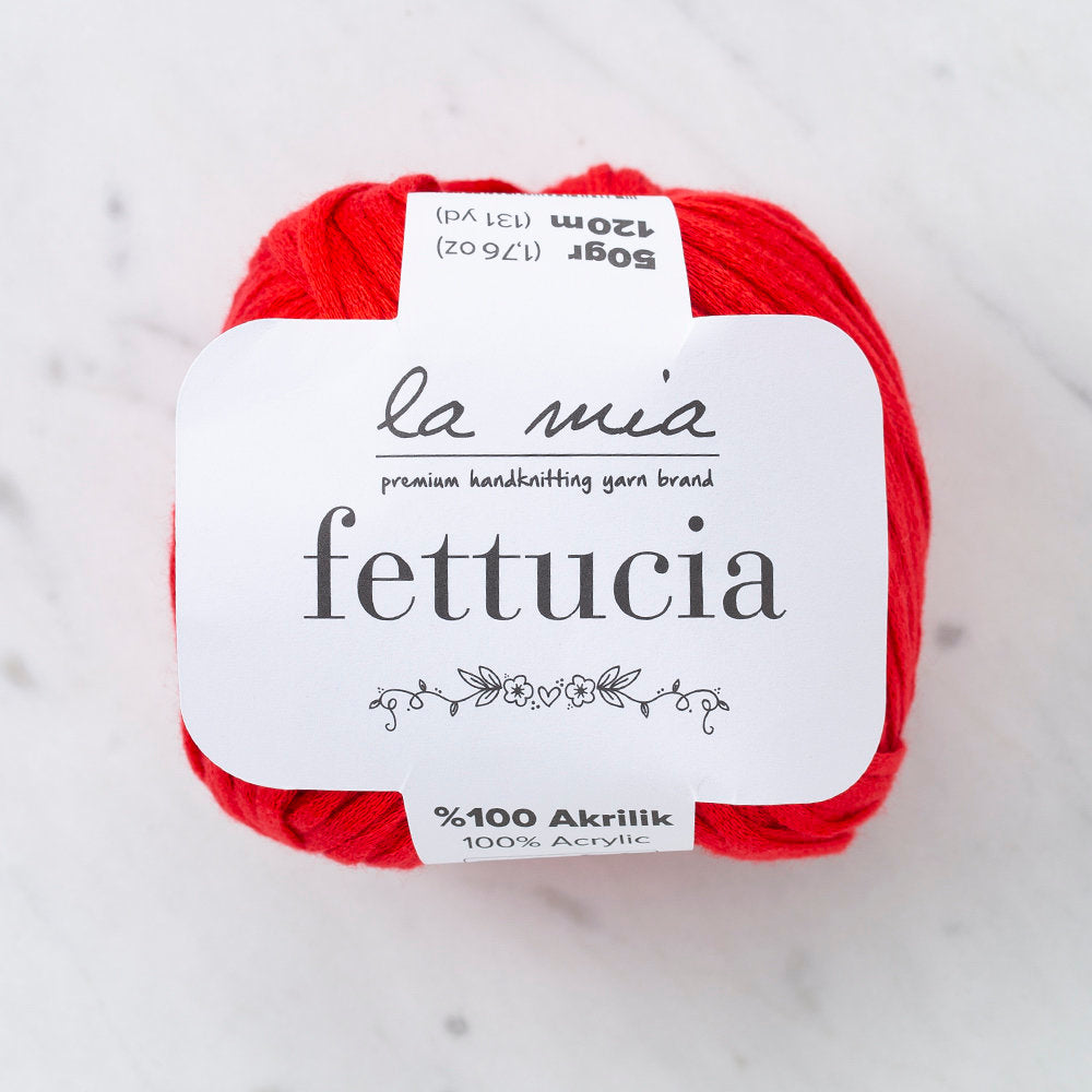 La Mia Fettucia 6 Skeins Yarn, Red - L092