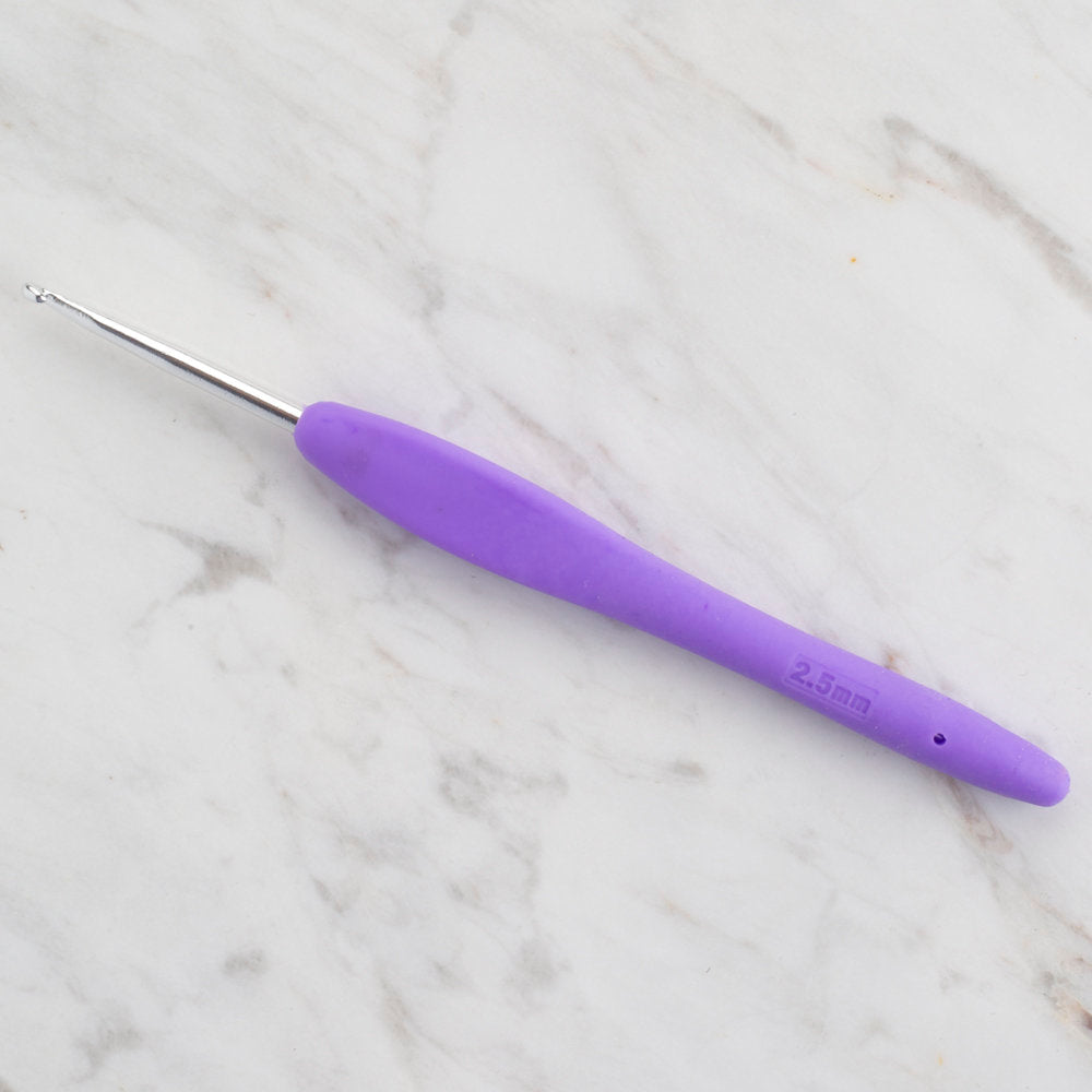 Loren 2.5 mm Soft Handled Crochet Hook, Purple