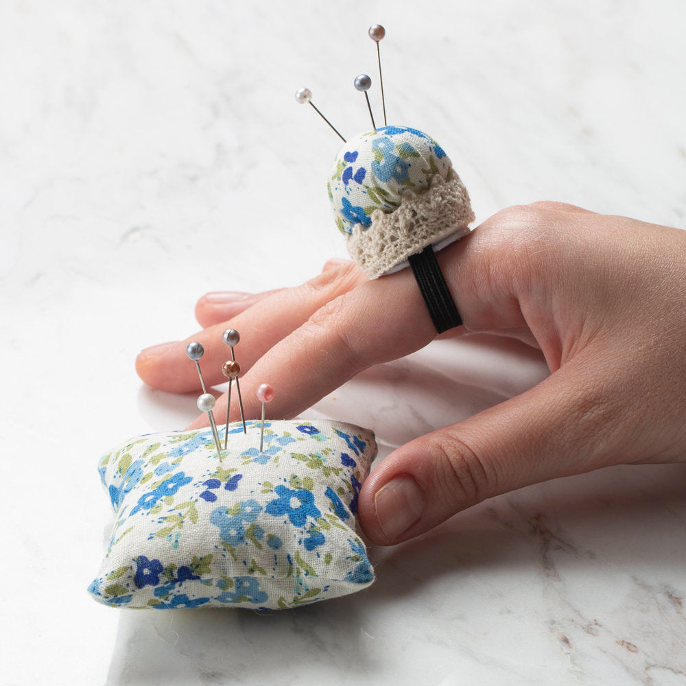 Kartopu Needle Cushion and Ring, Blue