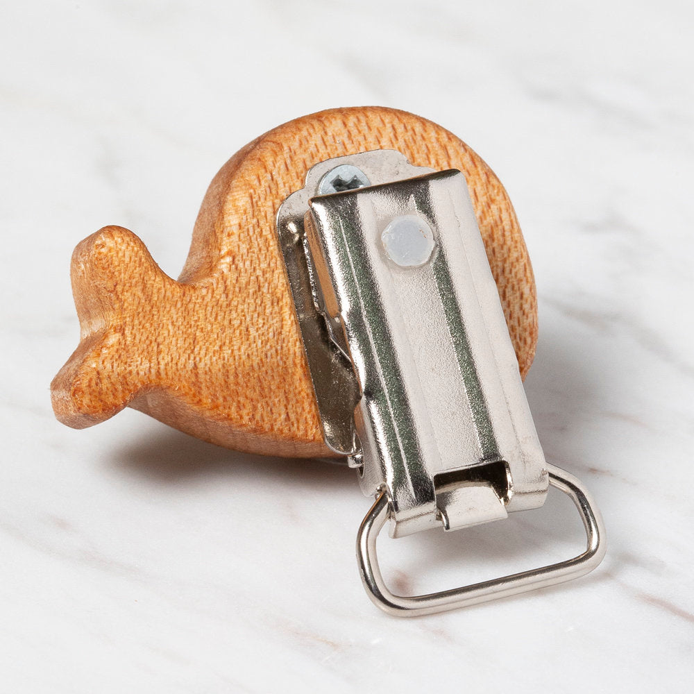 Hobi Baby Fish Shaped Organic Wooden Pacifier Clip - FK06