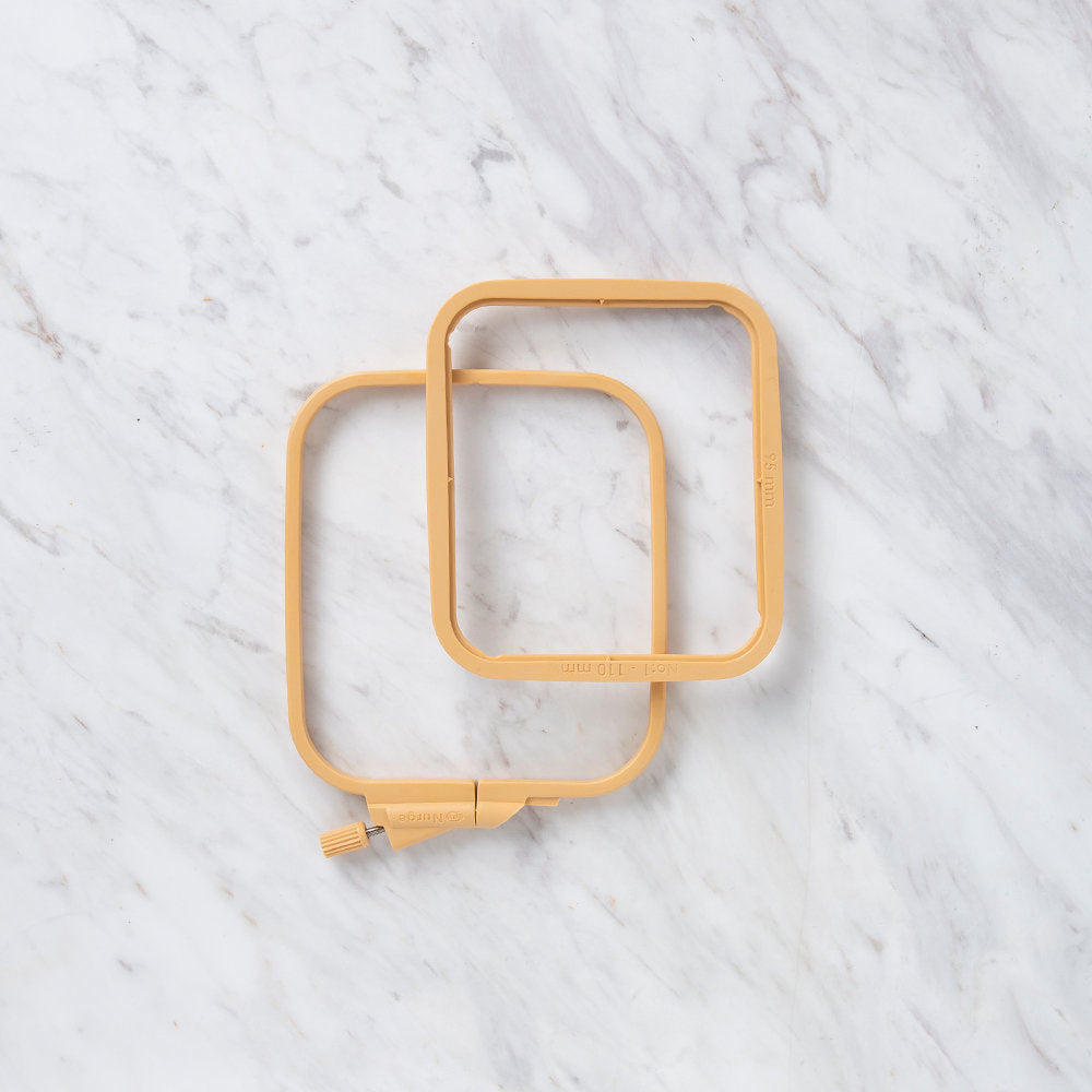 Nurge Adjustable Plastic Square Embroidery Hoop No.1