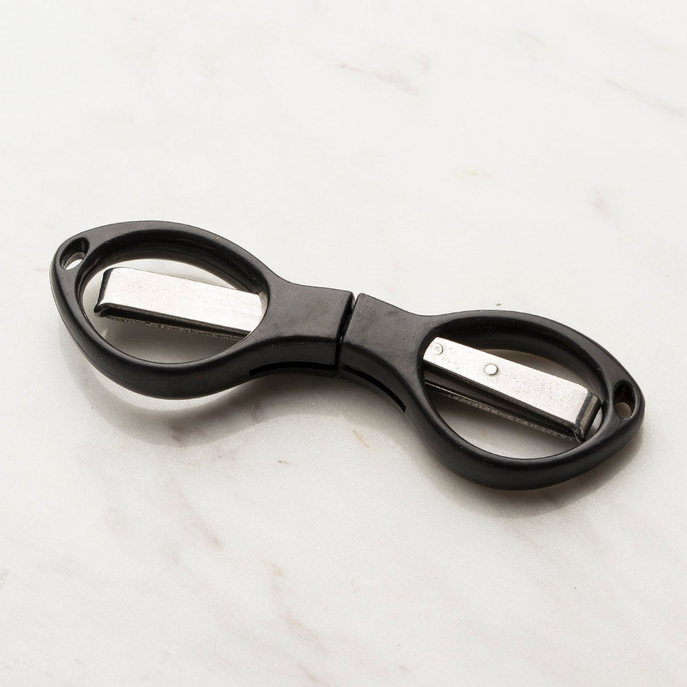 Loren Folding Scissors, Black