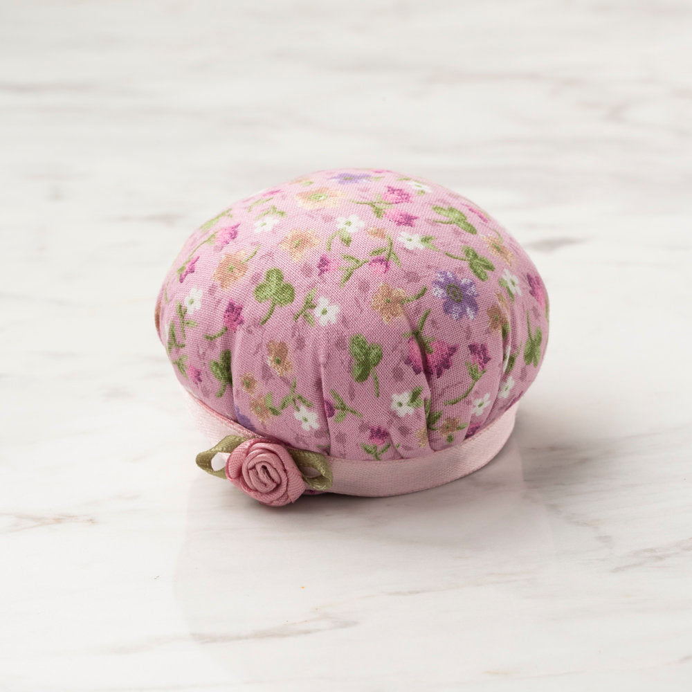 Loren Wrist Pincushion, Lilac Flowers