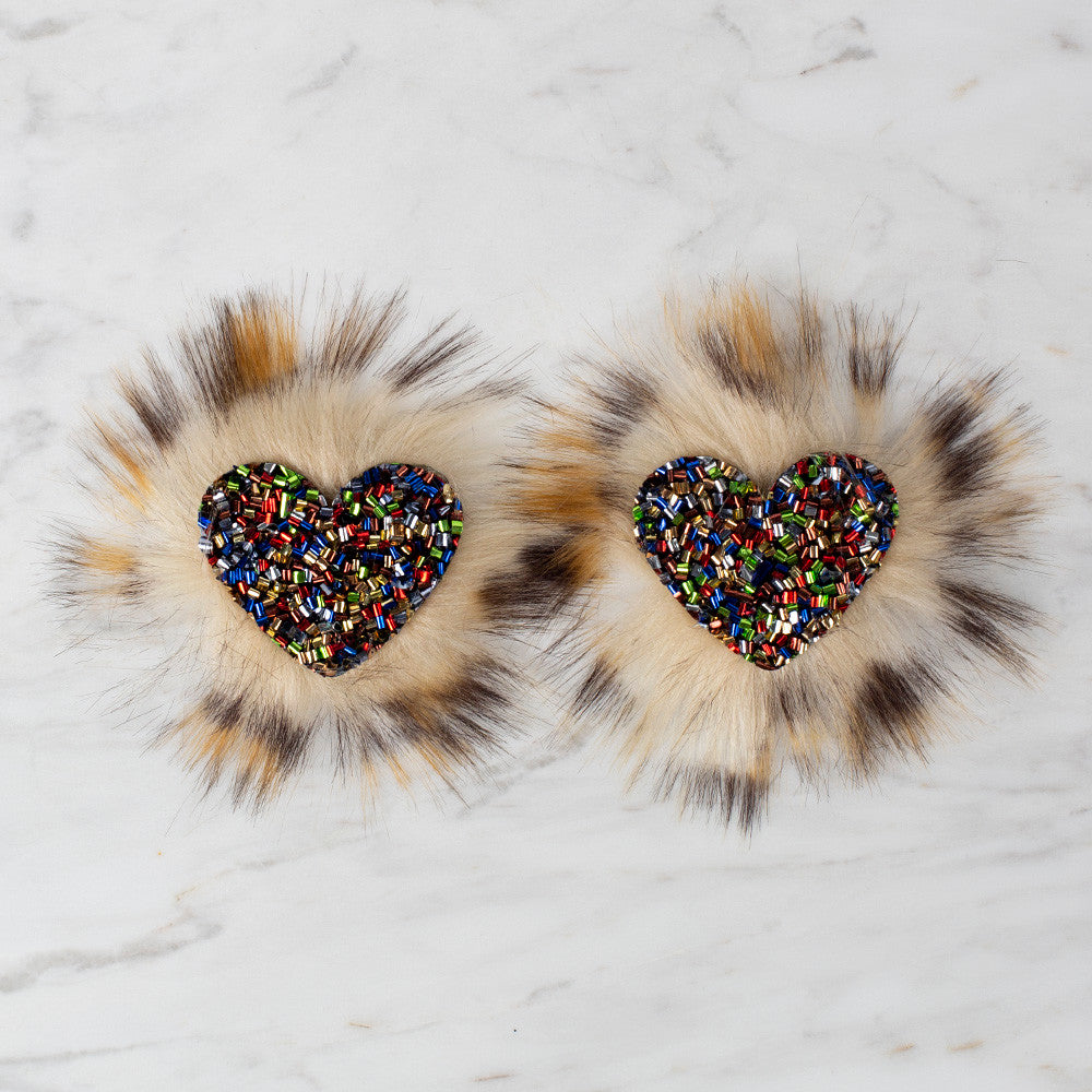 Loren 2 Pcs Faux Fur Fluffy Shoe Clip, Assorted Heart