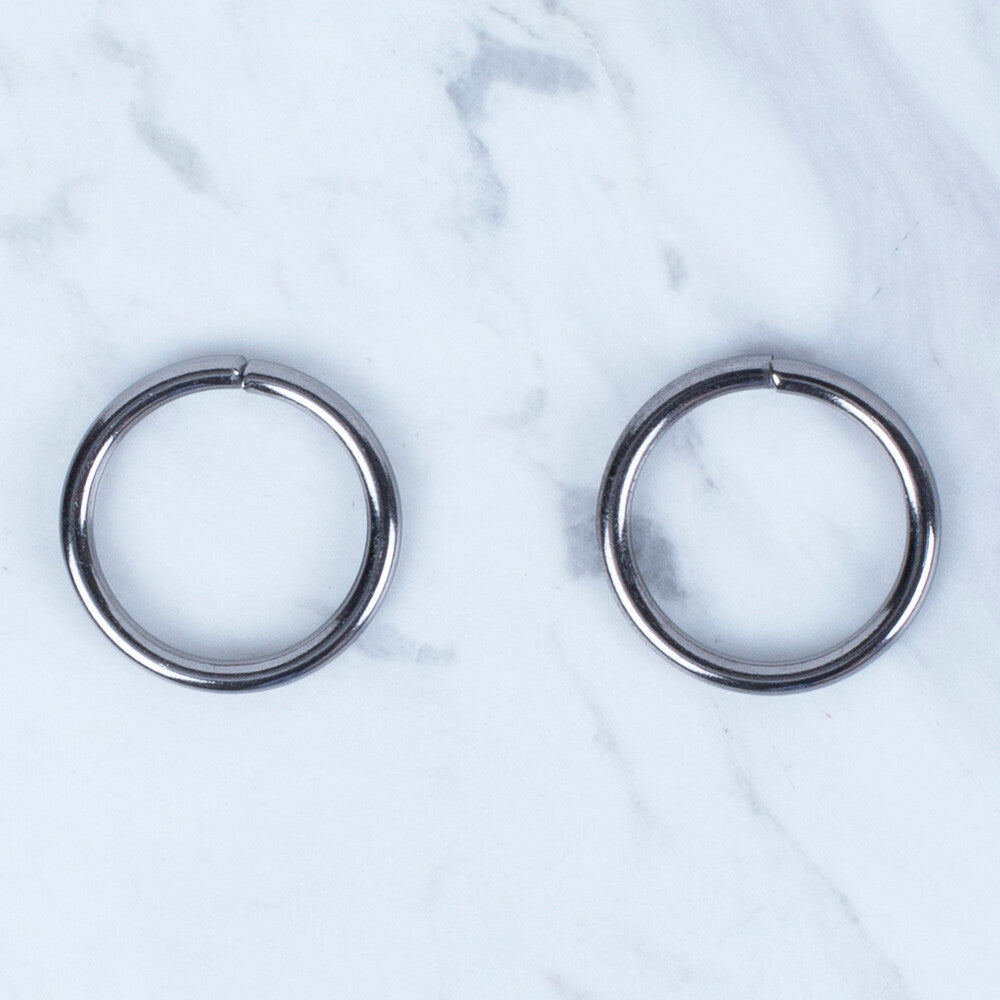 Loren Matte Silver Ring for Accessories in 2