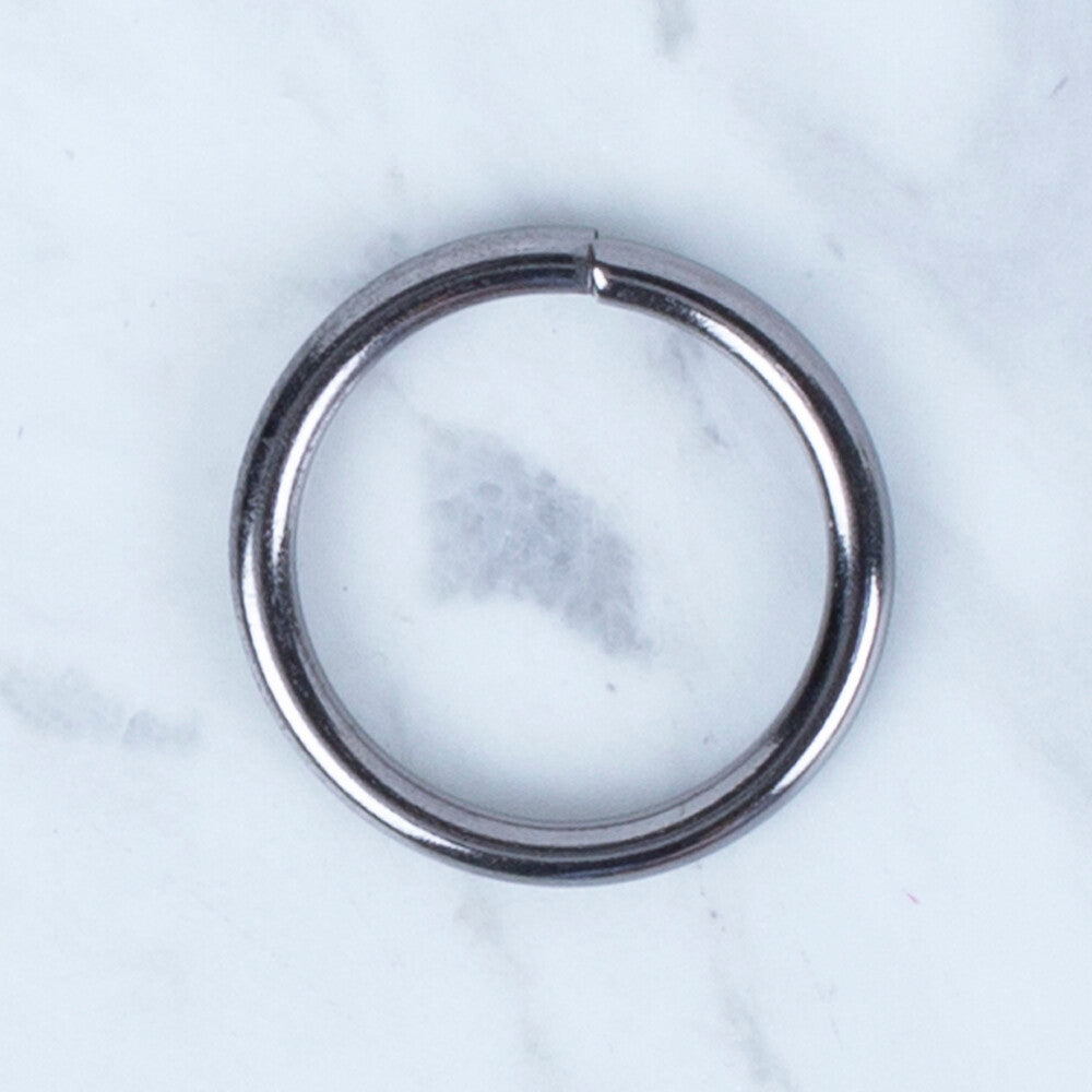 Loren Matte Silver Ring for Accessories in 2