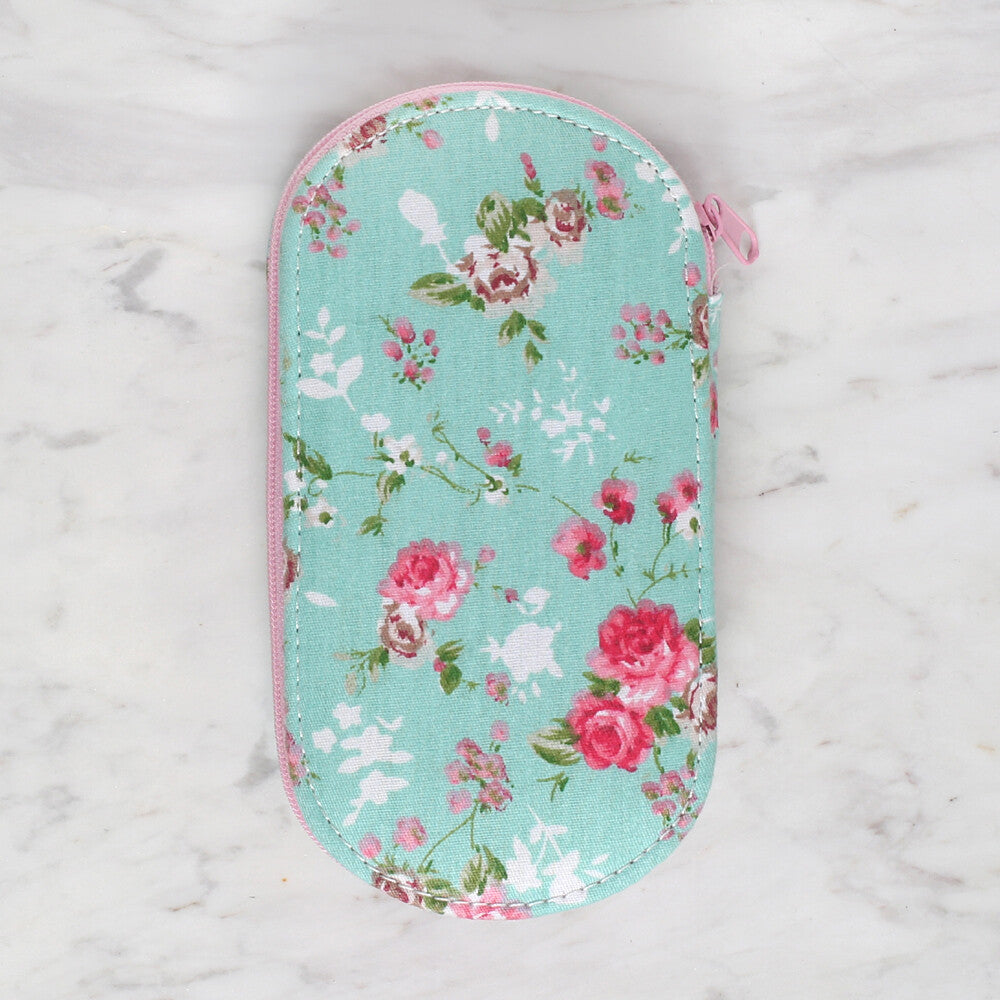 Loren Zipped Bag Sewing Kit