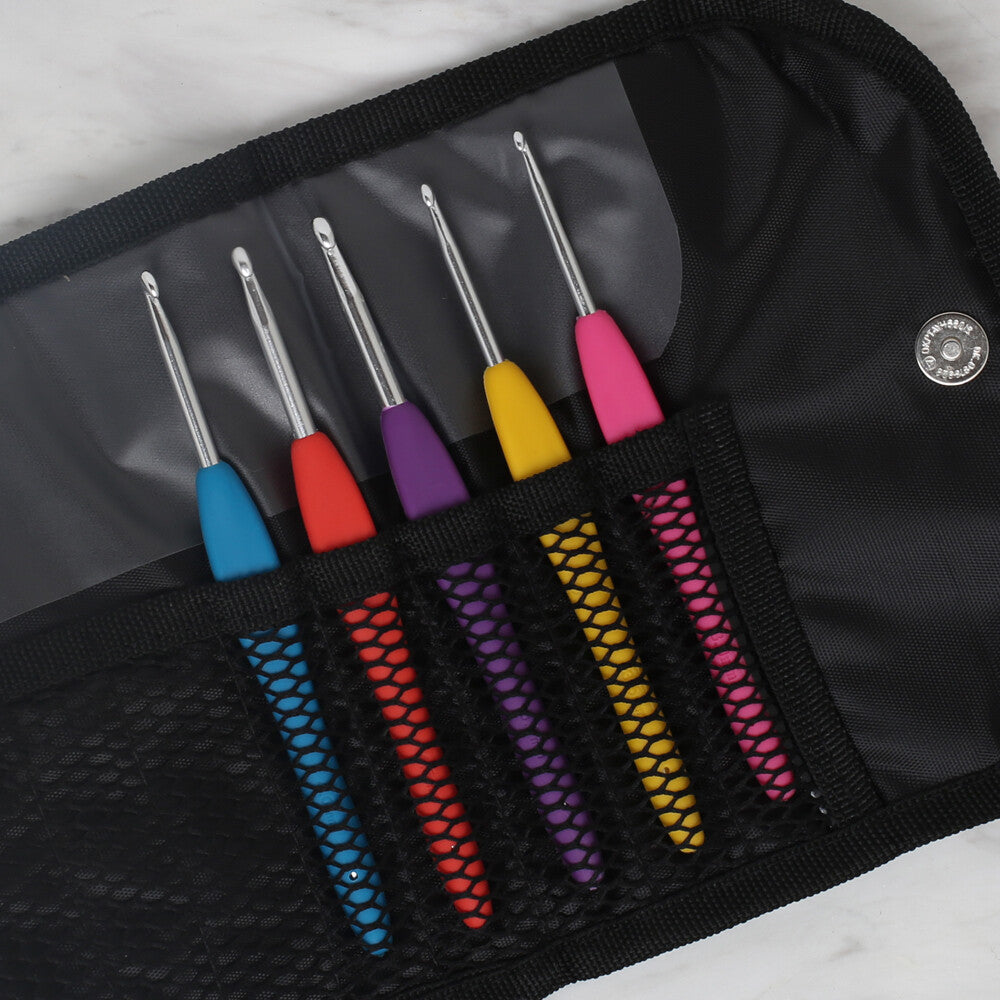 Loren Zipped Butterfly Patterned Crochet Bag