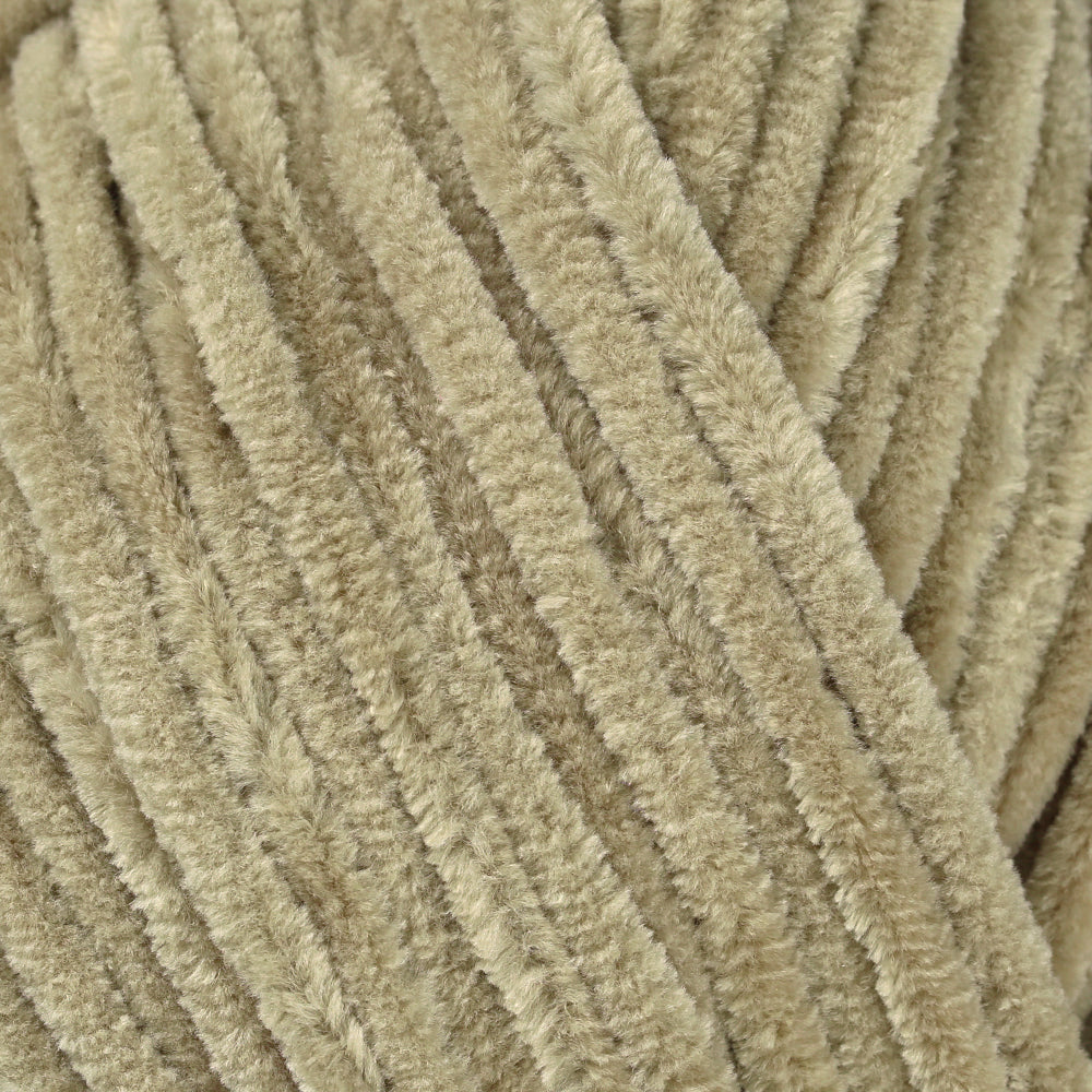 La Mia Mellow Chenille Yarn, Beige - 952