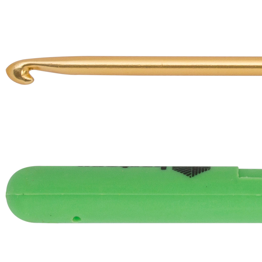 Kartopu 2,5 mm Gold Crochet Hook with Soft Handle, Green