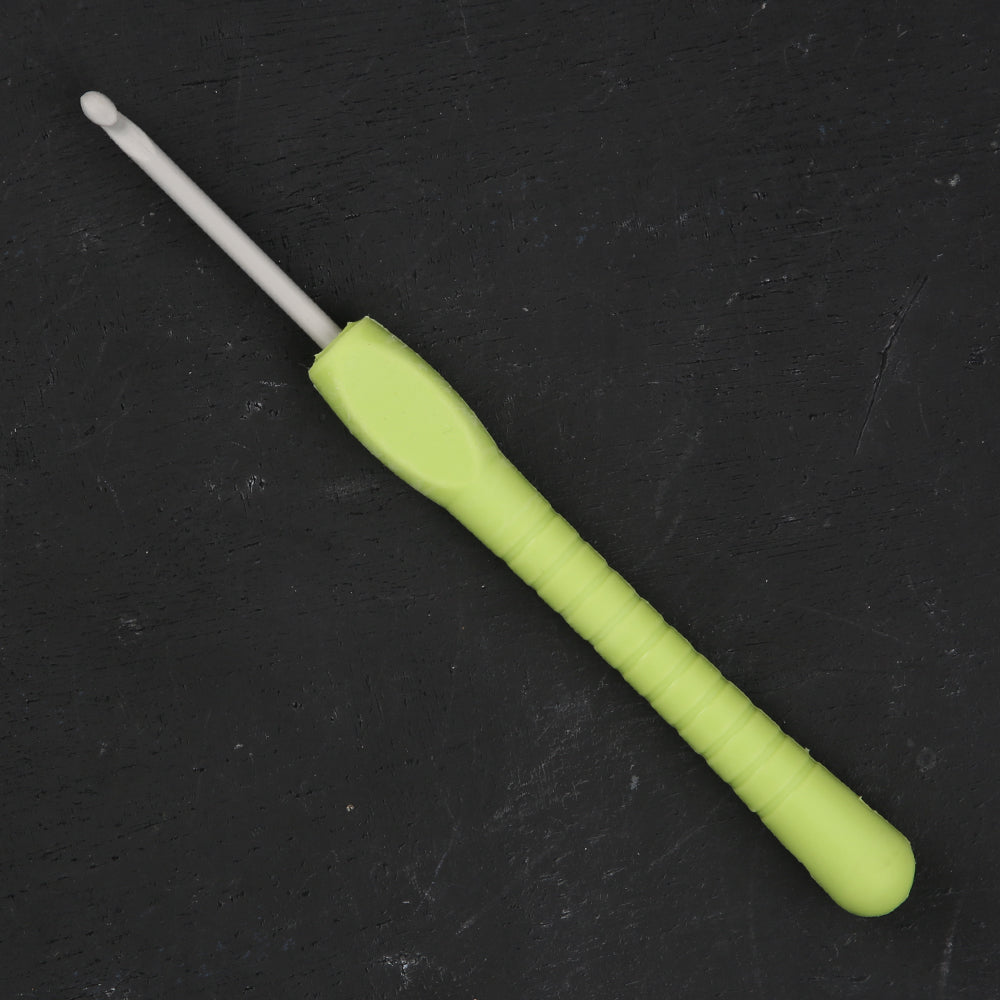 Pony Easy Grip 3.5 mm 14 cm Soft Handled Crochet Hook, Fuchsia - 56804