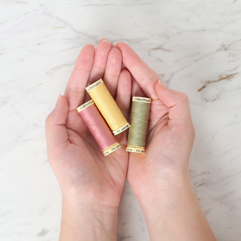 Gütermann Sewing Thread, 100m, Black - 190