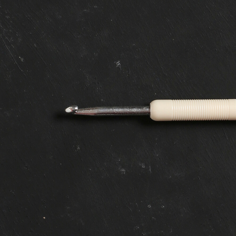 Addi 4.5 mm 15 cm Crochet Hooks with Plastic Handle - 148-7