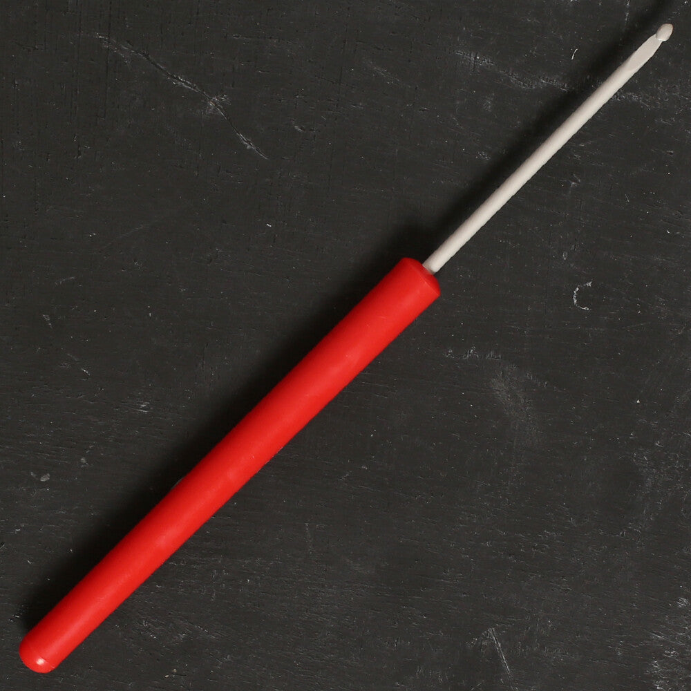 Pony 2.5 mm 14 cm Plastic Handled Crochet Hook, Red - 46602