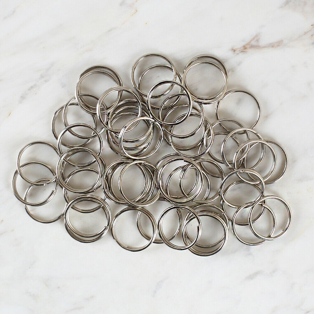 Loren Crafts 2.5 cm Key Ring in 50, Silver