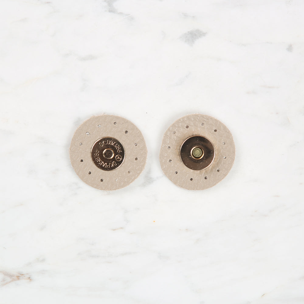 Knitme Round Magnet 4x4 cm Beige BA-0059
