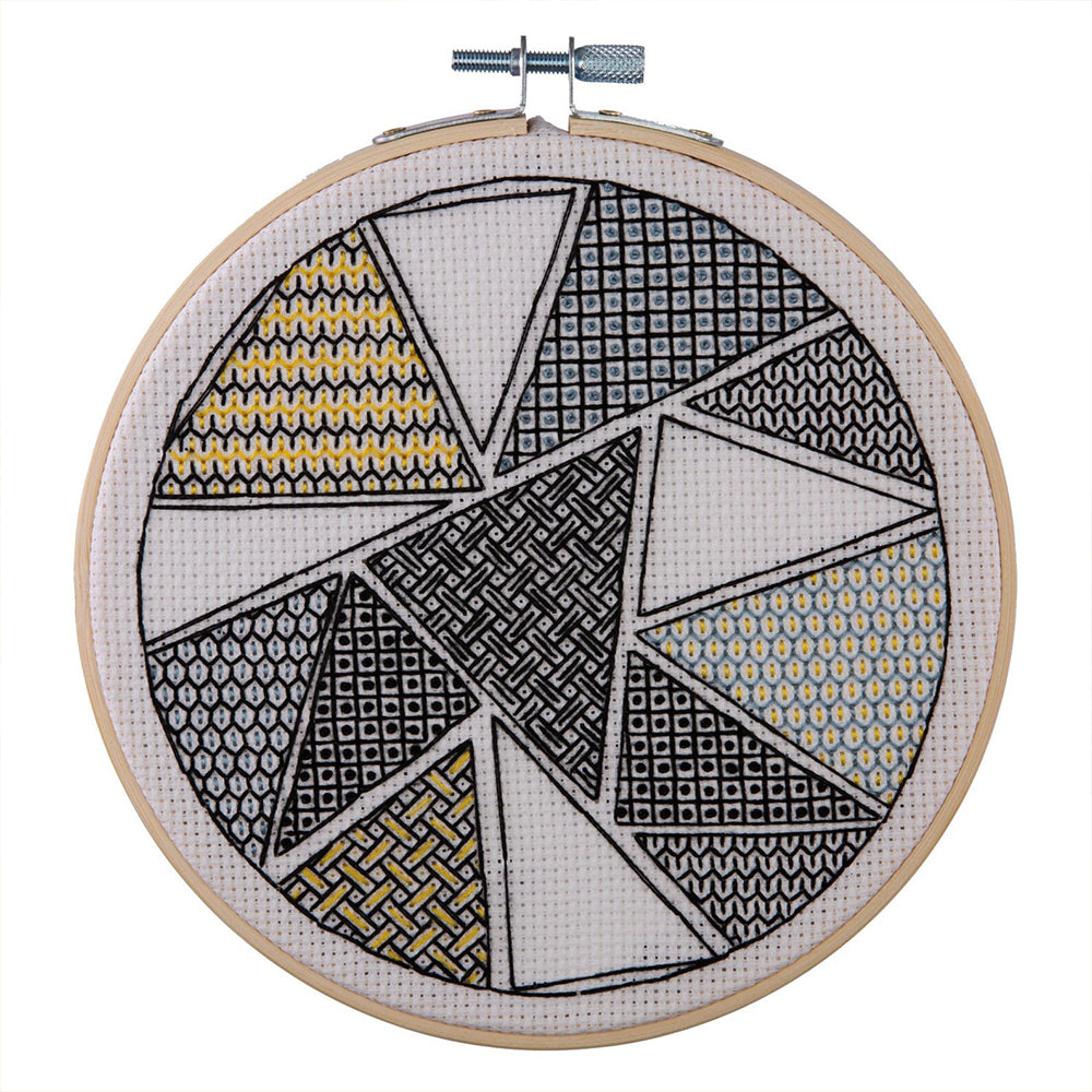Anchor Blackwork ­Geometric Triangles Processing Kiti - ABW0004