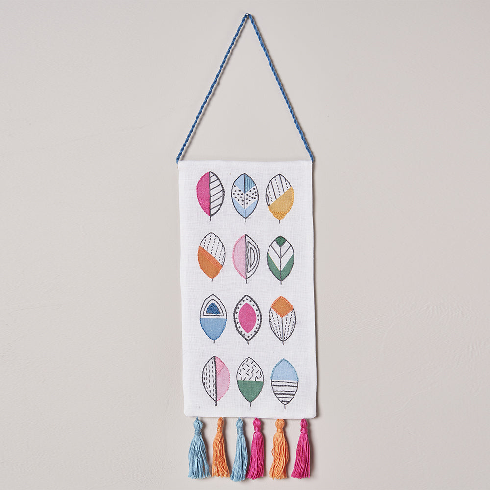 Anchor Duvar Dekoru Modern Graphic Leaves Banner Embroidery Kit - PE136