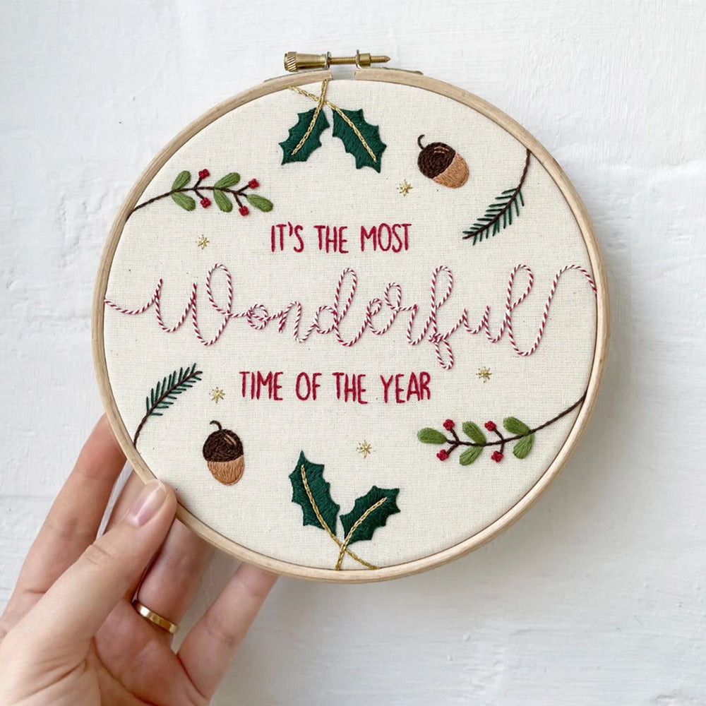 Anchor Wonderful Time Embroidery Kit - AKE0023­-00001