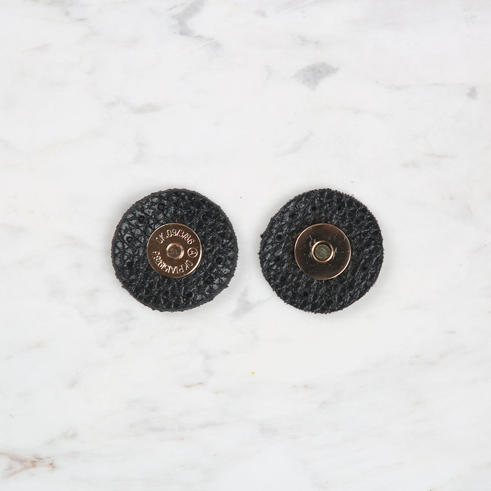 Knitme Round Magnet 4x4 cm Black BA-0059