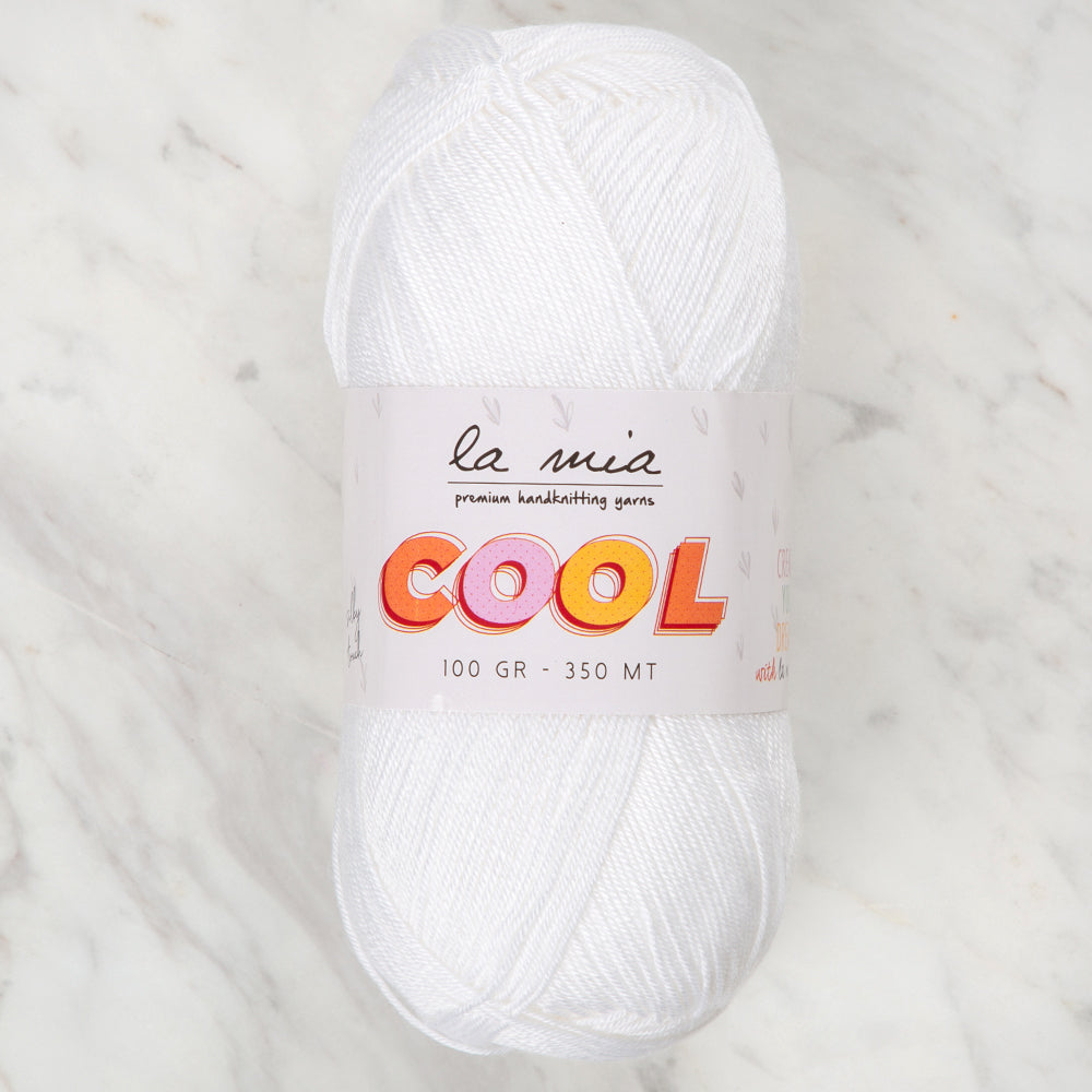 La Mia Cool Hand Knitting Yarn ,White L001