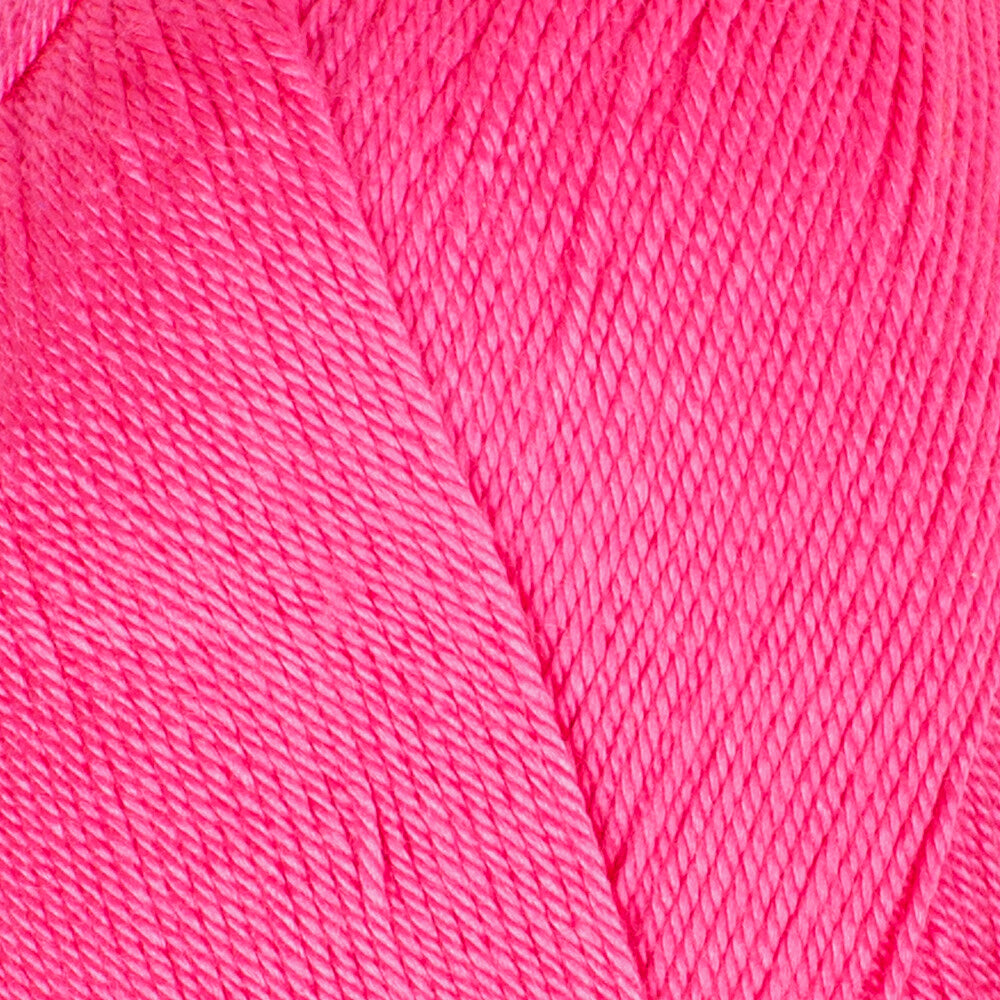 La Mia Cool Hand Knitting Yarn ,Fuchsia L017