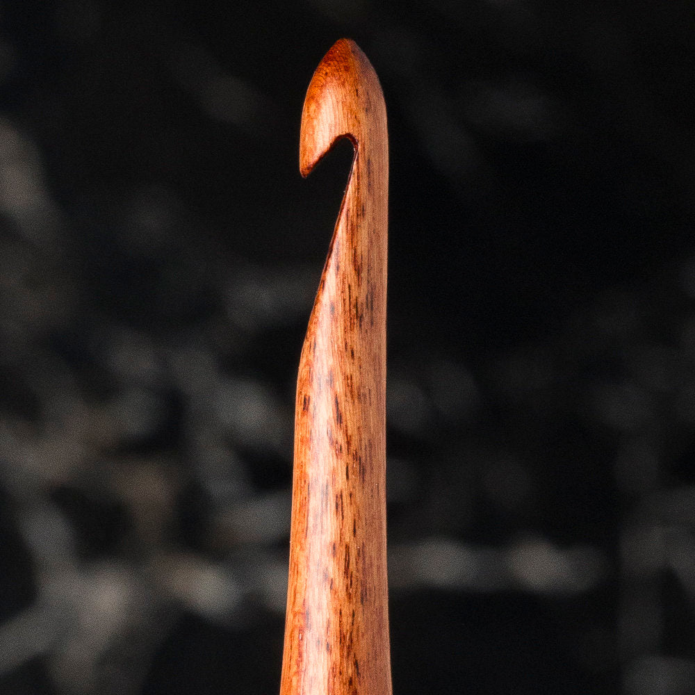 La Mia Rosewood 5 mm 15.5 cm Wooden Crochet Hook