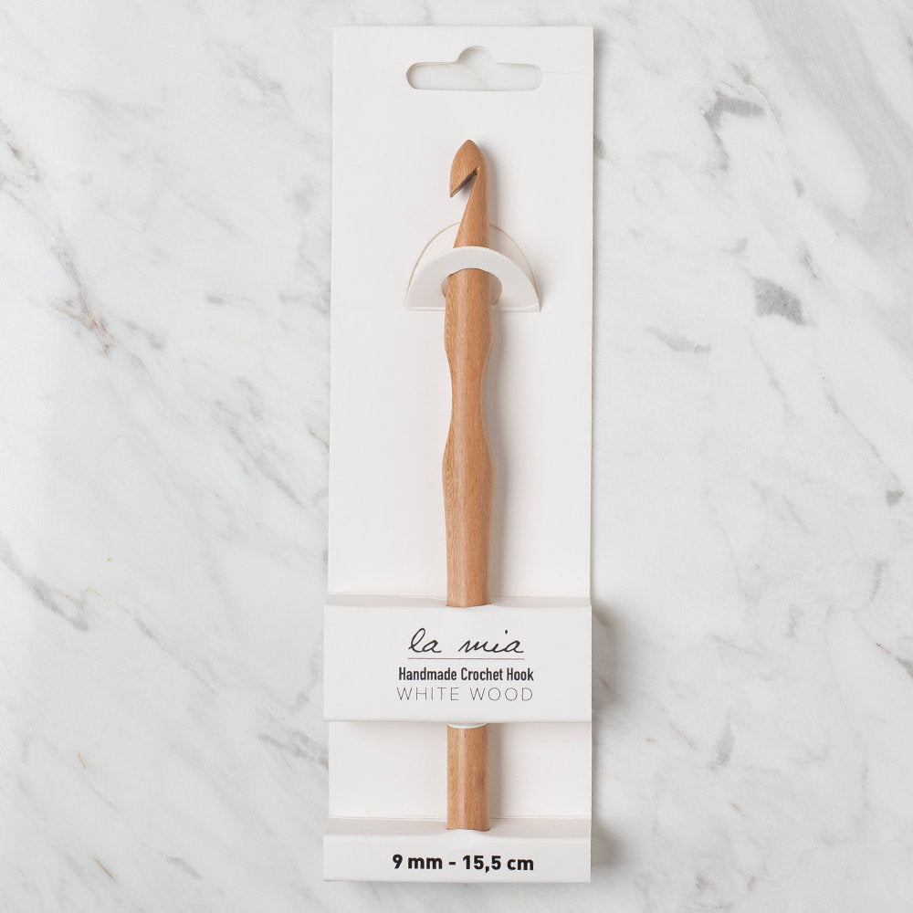 La Mia Whitewood 9 mm 15.5 cm Wooden Crochet Hook